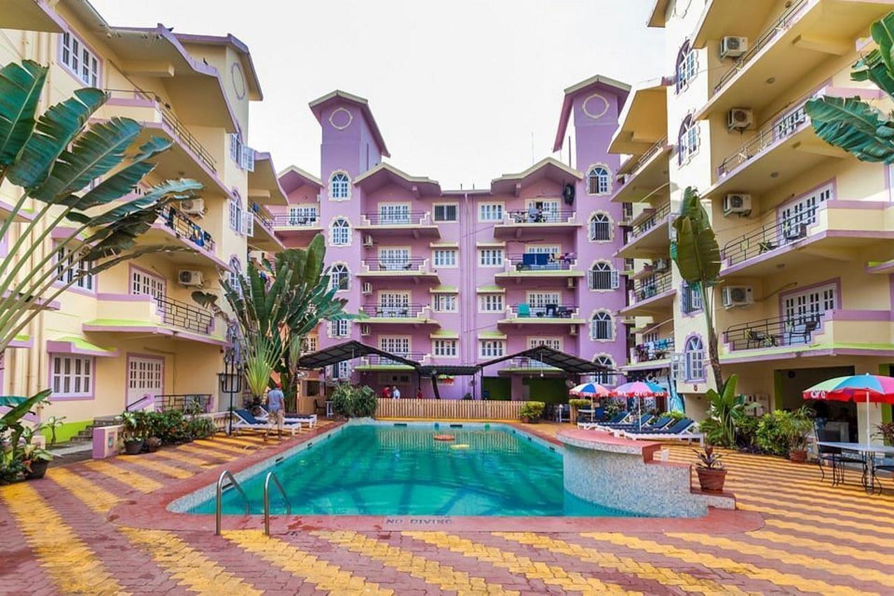 Sodders Renton Manor Hotel Arpora Luaran gambar
