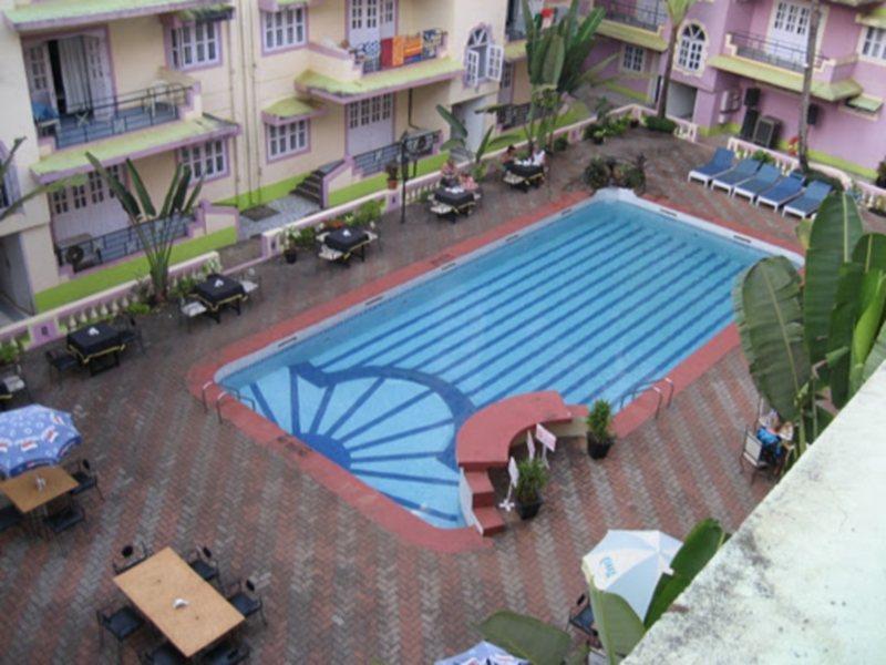 Sodders Renton Manor Hotel Arpora Luaran gambar