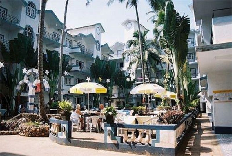 Sodders Renton Manor Hotel Arpora Luaran gambar